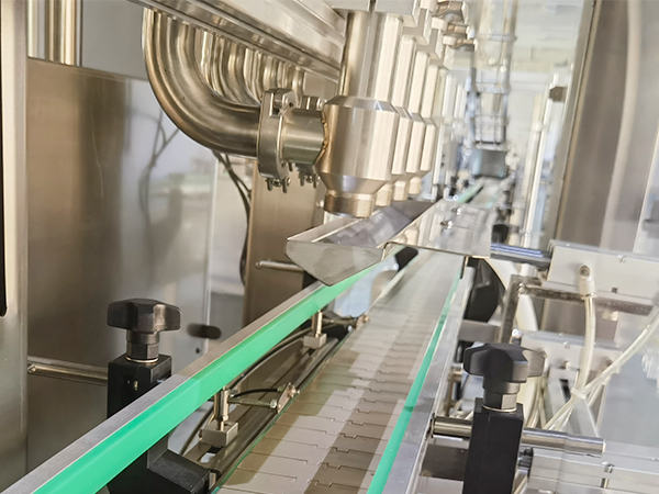 河南醬料灌裝機生產(chǎn)線設備