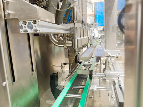 河南香辣醬灌裝機(jī)